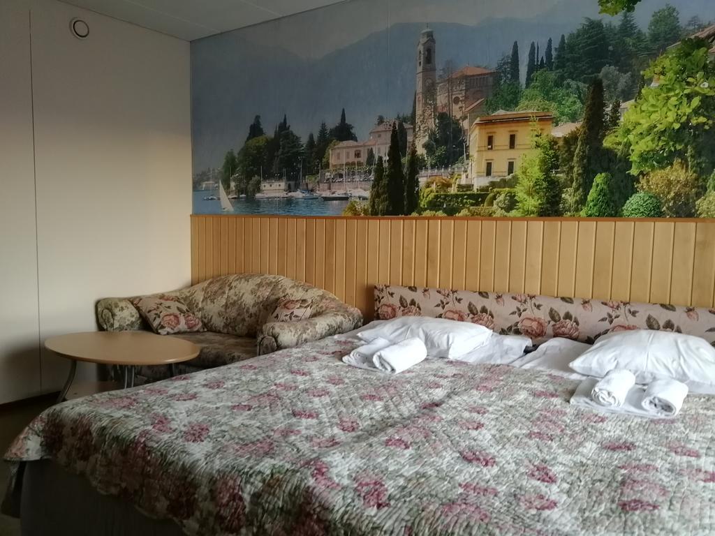 Hotel Villa Vanessa Siltakyla ภายนอก รูปภาพ