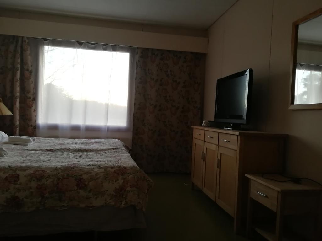 Hotel Villa Vanessa Siltakyla ภายนอก รูปภาพ